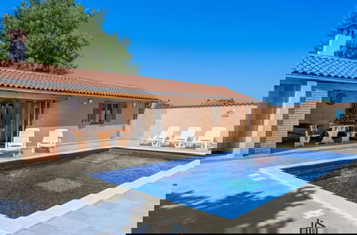 Foto 1 - Ena Pula Comfortable Holiday Residence