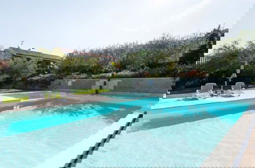 Foto 15 - Comfortable Apartment in Garda With Swimming Pool