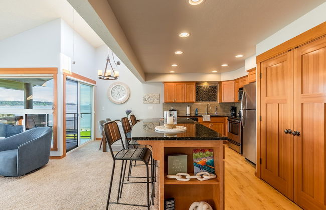 Coastal Chic Beach Condo by Avantstay Balcony - Foto 7
