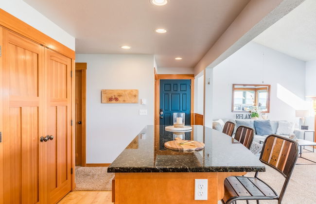 Coastal Chic Beach Condo by Avantstay Balcony - Foto 12