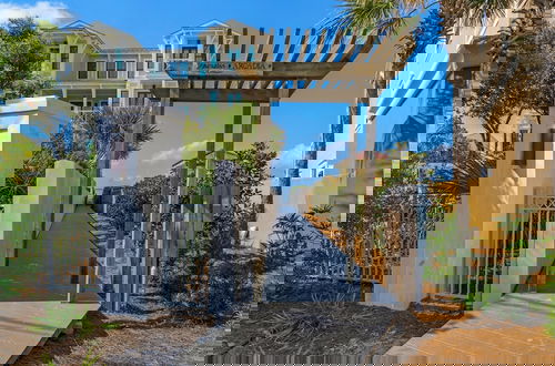 Foto 28 - Minutes to Beach + Community Pool; Modern Seacrest Beach Cottage