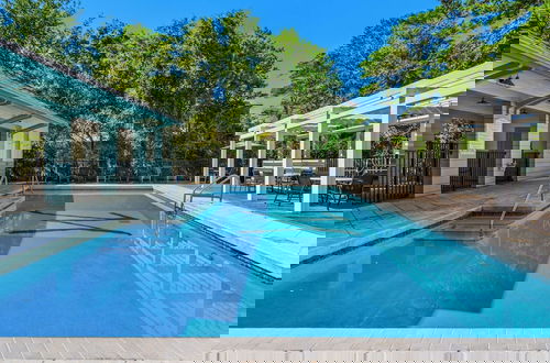 Foto 18 - Minutes to Beach + Community Pool; Modern Seacrest Beach Cottage