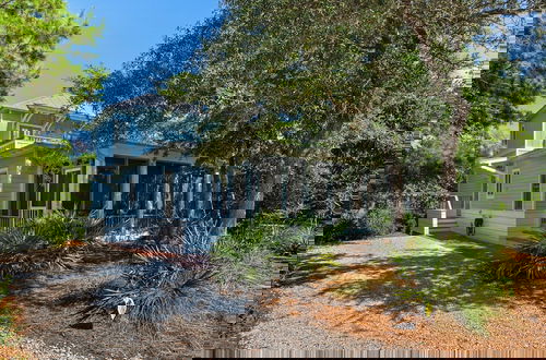 Foto 51 - Minutes to Beach + Community Pool; Modern Seacrest Beach Cottage