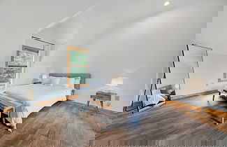 Photo 2 - Scarlet Lodge by Avantstay Game Room + Views
