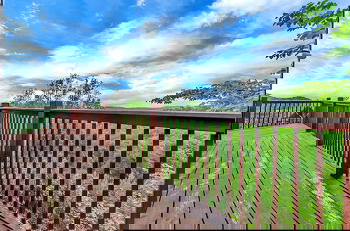 Photo 28 - Scarlet Lodge by Avantstay Game Room + Views