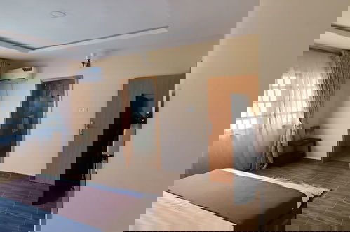 Photo 7 - Modupeore Apartments
