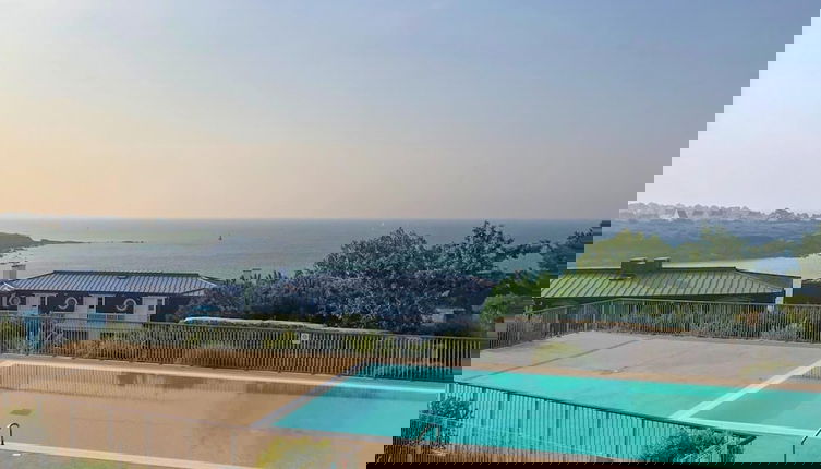 Photo 1 - Apartment Near the Beautiful Beach
