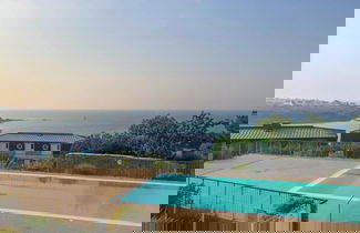 Photo 1 - Apartment Near the Beautiful Beach
