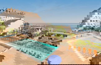 Photo 1 - Spacious Apartment With Pool and sea View