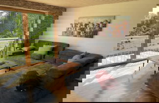 Foto 1 - Appealing Apartment Near Lake