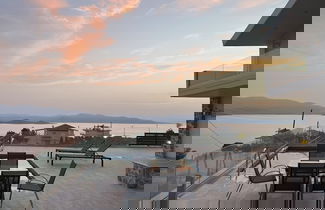 Foto 1 - Theologos Views
