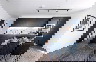 Photo 1 - Luxurious West London Apartment