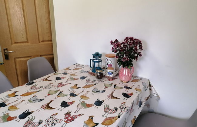 Countryside Cottage Retreat at Ty'r Cwm Farm - Foto 7
