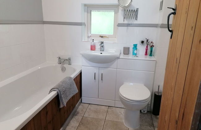 Countryside Cottage Retreat at Ty'r Cwm Farm - Foto 11