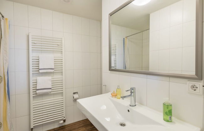 Luxurious Detached Villa With Washer, in De Maasduinen Area - Foto 7