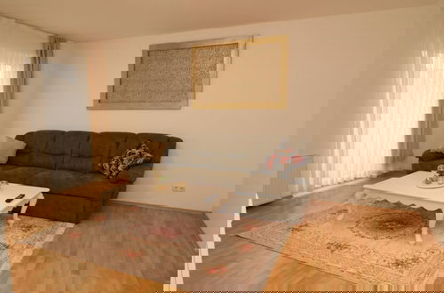 Photo 21 - Stylish Apartment With Terrace