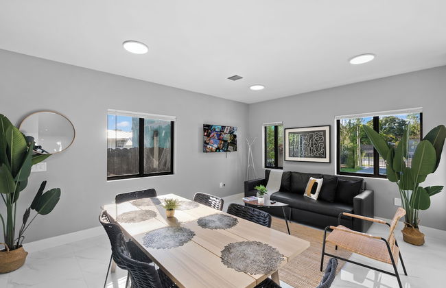 Modern 4-BR House with Free Parking - Foto 11