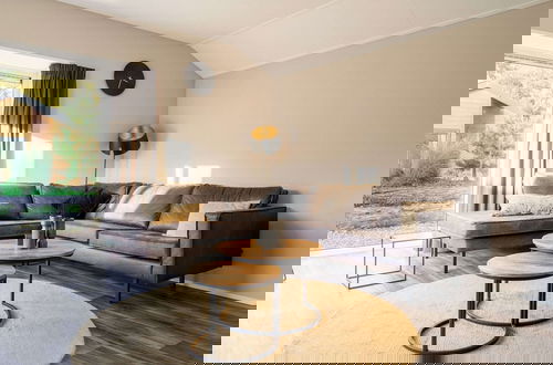 Photo 8 - Modern Chalet With Dishwasher