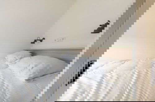 Foto 3 - Comfortable Lodge With Hammock, Near the Beach