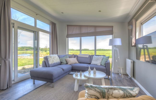 Comfortable Chalet With Combi Microwave, Near Rockanje - Photo 6
