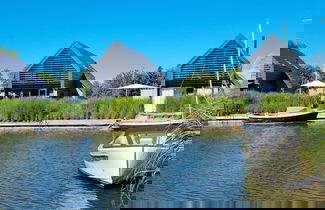 Foto 1 - Villa With Enclosed Garden on the Water