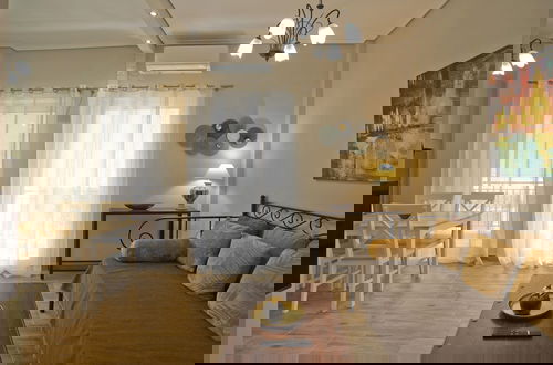 Photo 2 - Ellie s Home in Moschato
