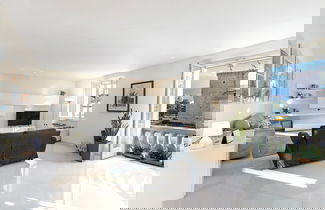 Foto 1 - Life & View Luxury Apartment