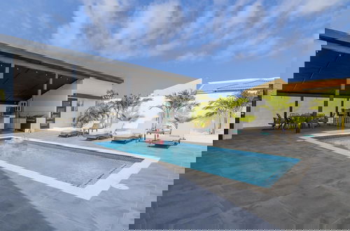 Foto 35 - Charming Home With Big Outdoors Pool in Noord