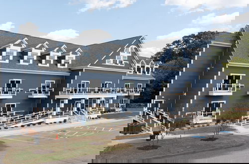 Photo 56 - Boardwalk Hotel on Lake Anna by Kasa