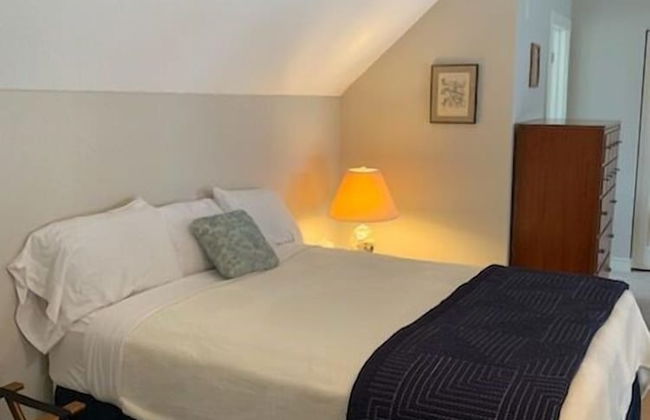 Unit 207 2 Bdrm/ 2 BA - Photo 3
