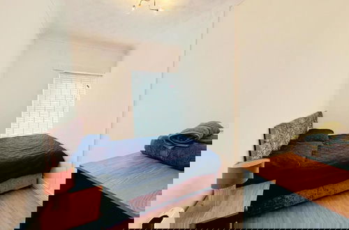 Foto 1 - Stylish 1 Bedroom Flat Near Bridgend Town Centre