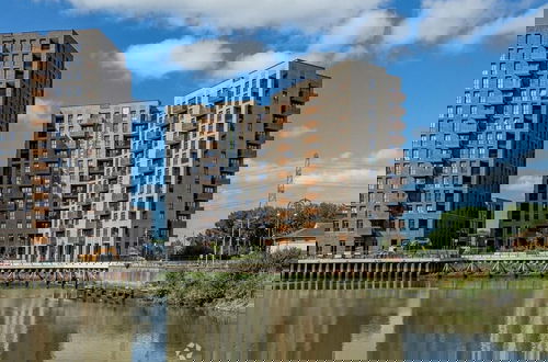 Foto 1 - Riverside Retreat in Barking