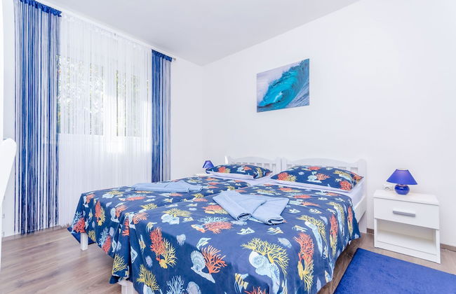 Apartment Snjezana - Photo 4