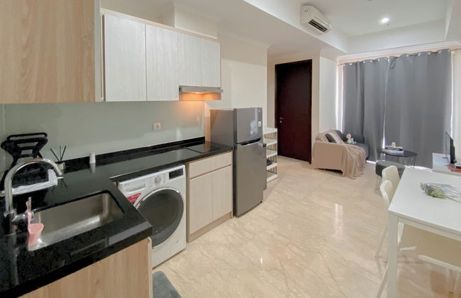 Elegant And Nice 2Br At Menteng Park Apartment - Photo 16