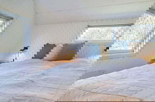 Foto 3 - 8 Person Holiday Home in Nexo