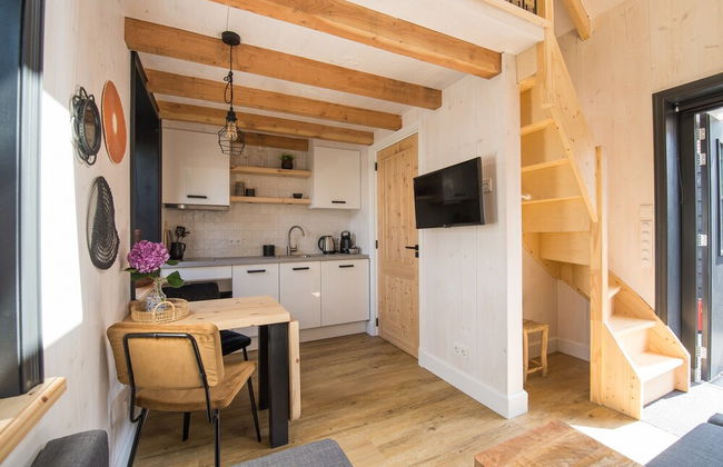 Welcoming Chalet in the Heart of Monnickendam With Terrace - Photo 4
