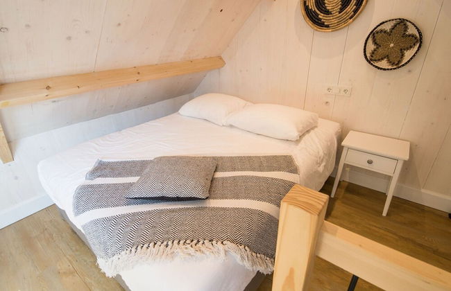 Welcoming Chalet in the Heart of Monnickendam With Terrace - Photo 2