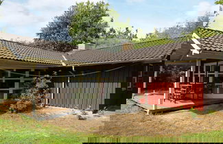Foto 1 - 6 Person Holiday Home in Norre Nebel