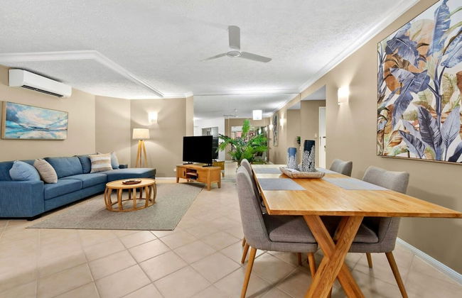 Reef Apartment Cairns - 4 Pools Resort BBQ - Foto 2