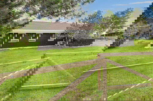 Foto 23 - 4 Person Holiday Home in Lokken-by Traum