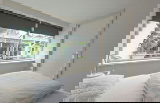 Foto 3 - Charming Holiday Home Near Beach
