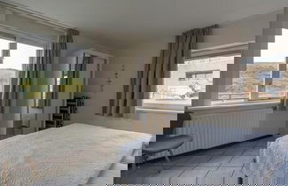 Foto 2 - Radiant Apartment Near Beach