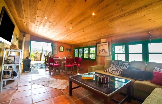 Appealing Holiday Home in La Escalona With Mountain Views - Foto 7