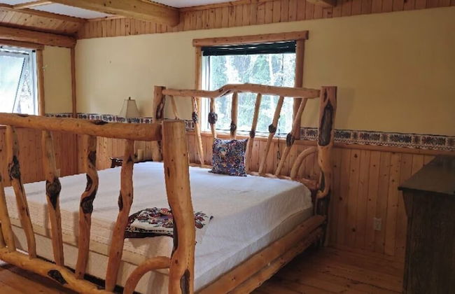 Rustic Beaverfoot Lodge Executive Cabin - Foto 3