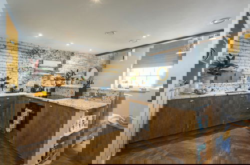 Photo 5 - Shirehall Apartments