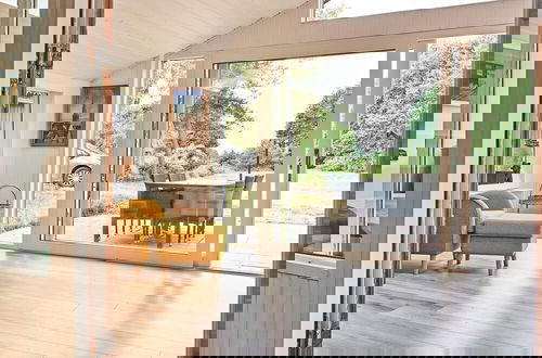 Foto 8 - 4 Person Holiday Home in Nexo