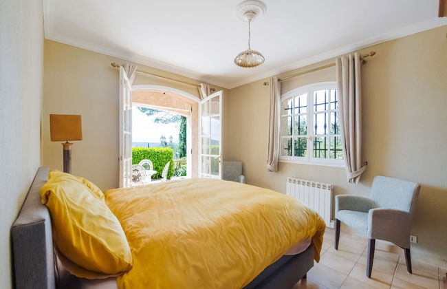 Nice Holiday Home in Lorgues - Foto 2