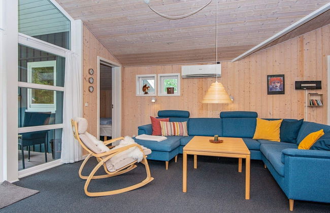 8 Person Holiday Home in Toftlund - Photo 13