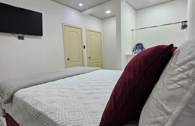 HK Group Hotel - Photo 4