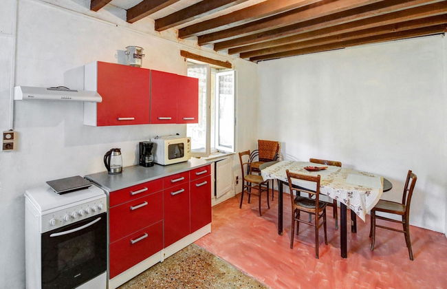 Traditional Holiday Home in Brinon sur Beuvron - Foto 14